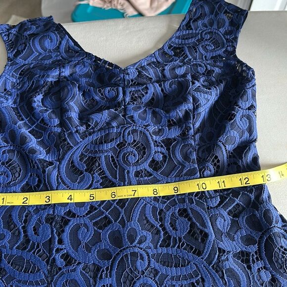 Lilly Pulitzer Rosaline Dress in Bright Navy About Face Lace Size 0 - Picture 8 of 12
